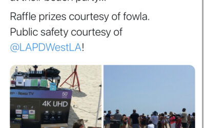 8/19/18 – FOWLA provides raffle prizes at West LAPD Beach Party