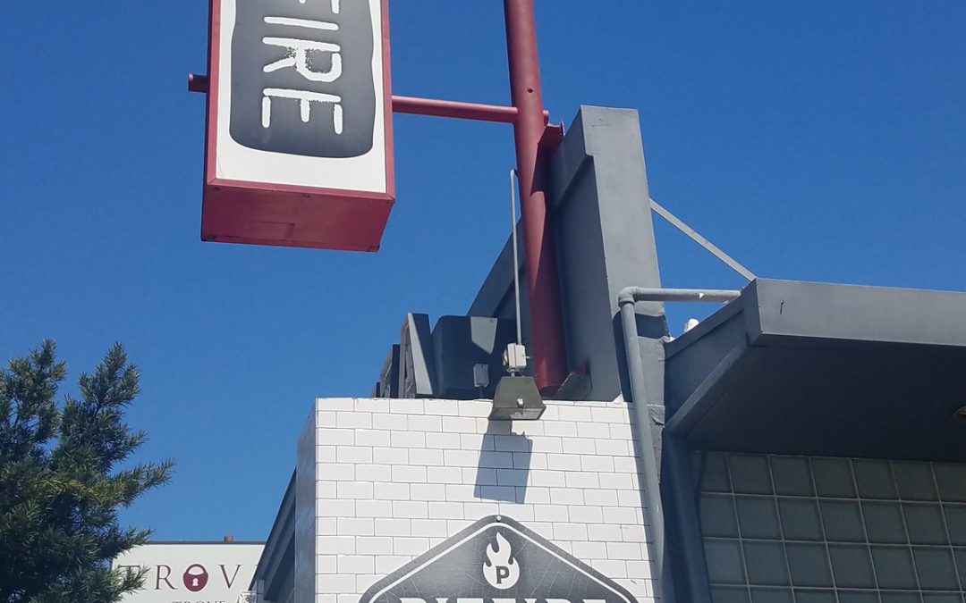4/24/20 – Pitfire Pizza delievers meals to UCLA ER Professionals through Responders First